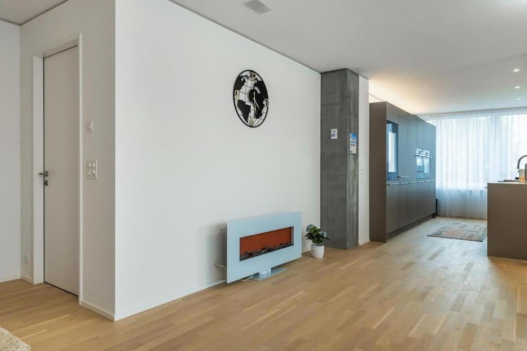 Prestigious Apt In Rhygarden Διαμέρισμα Neuhausen Am Rheinfall Εξωτερικό φωτογραφία